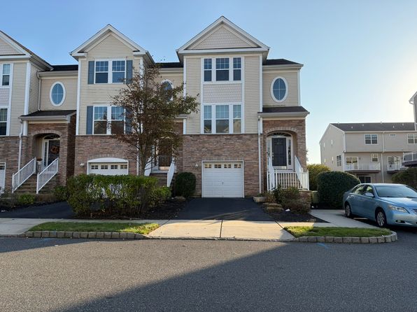 215 Mallard Ln