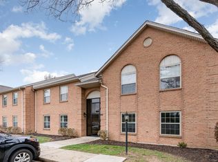 3302 N Bend Rd APT 2, Cincinnati, OH 45239