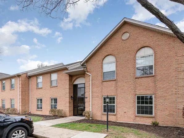 3302 N Bend Rd APT 2, Cincinnati, OH 45239