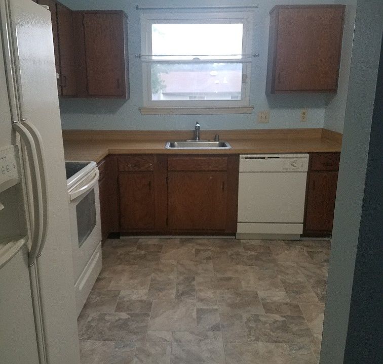 2nd image of 3902 New Haven Dr