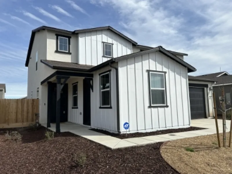 1 bed, 1.0 bath, $1,200 — Photo 1