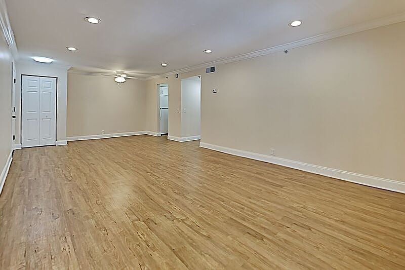 1st image of 525 N Dupont Ave #A20
