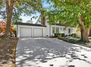 8440 E Overbrook Ln, Wichita, KS 67206