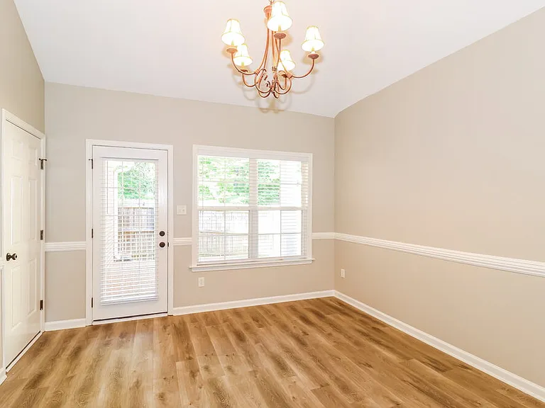 10178 Morning Hill Dr — Photo 6