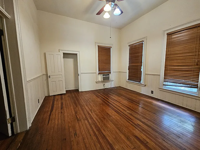106 NW 3rd Ave #1 — Photo 8