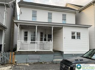107 E Hazard St, Summit Hill, PA 18250