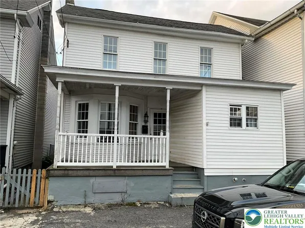 107 E Hazard St, Summit Hill, PA 18250