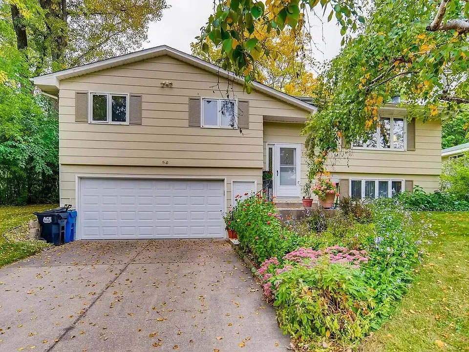 1698 Long Lake Rd