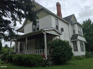 942 S Galena Ave, Freeport, IL 61032