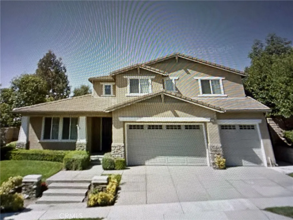 4 bed, 3150 sqft, $4,200 — Photo 2