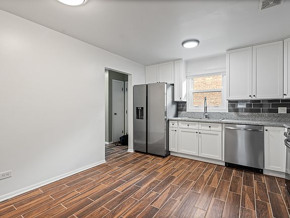 5th image of 510 Bensley Ave