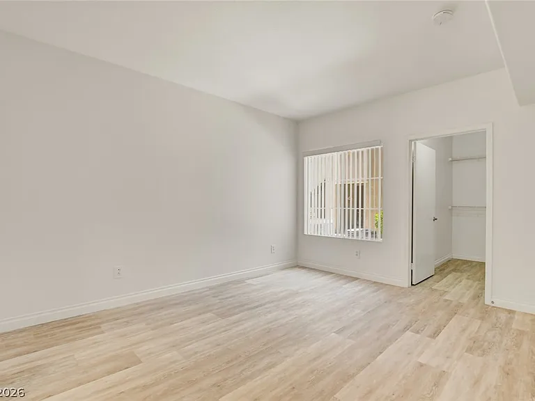 9000 Las Vegas Blvd S #1079 — Photo 28