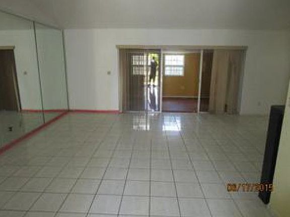 3rd image of 5797 Woodland Point Dr