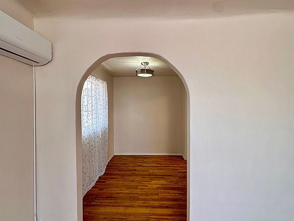 4th image of 525 1/2 N Miranda St