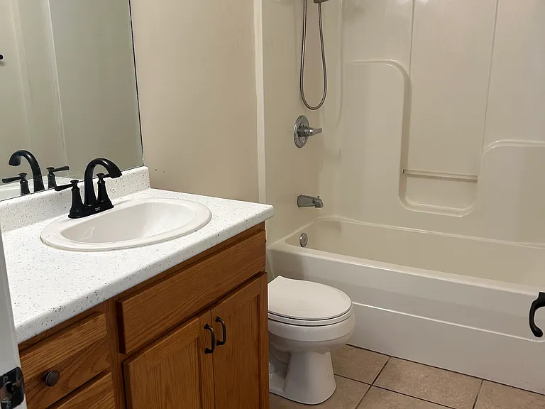 912 N Central St #306 — Photo 8