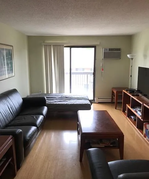 10 Williams St #31 — Photo 2