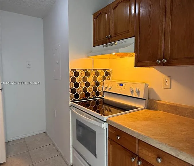 1163 Lake Terry Dr #J — Photo 11