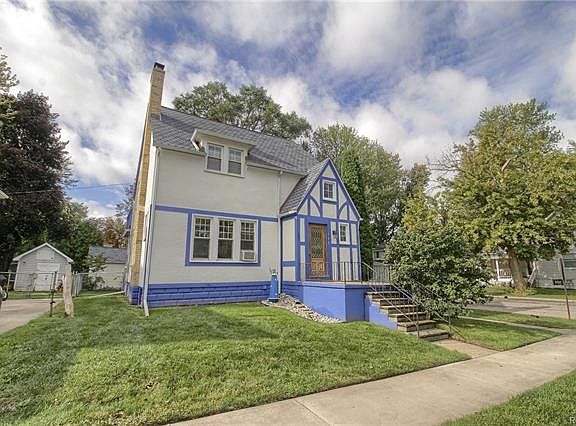 3rd image of 547 Westminster St