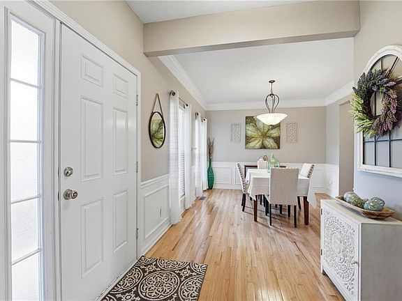 4th image of 1191 SW Arbormill Ter