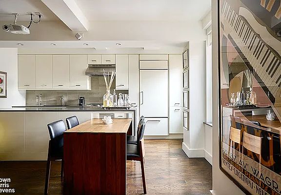 4th image of 333 E 53rd St APT 12H