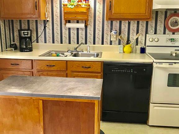 3rd image of 7709 W Sesame Ln