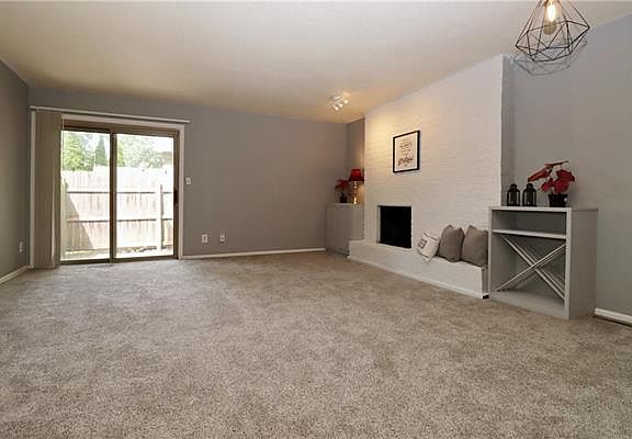 5th image of 1816 E 97th St