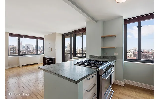 Rented by Douglas Elliman | media 14