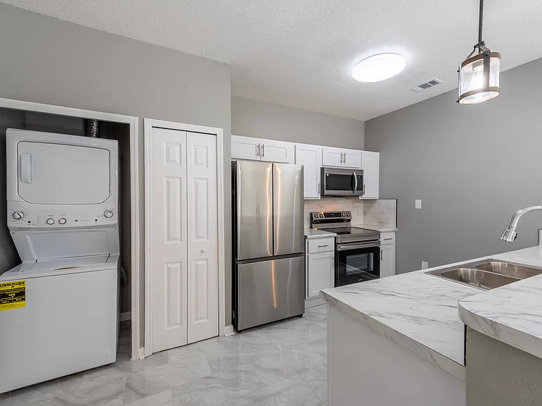 6916 Ortega Woods Dr #3 — Photo 1