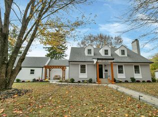 2575 Kent Rd, Columbus, OH 43221