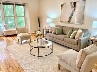 46725 Manchester Ter, Sterling, VA 20165