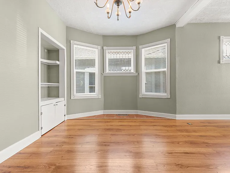 2708 SE Clinton St — Photo 8