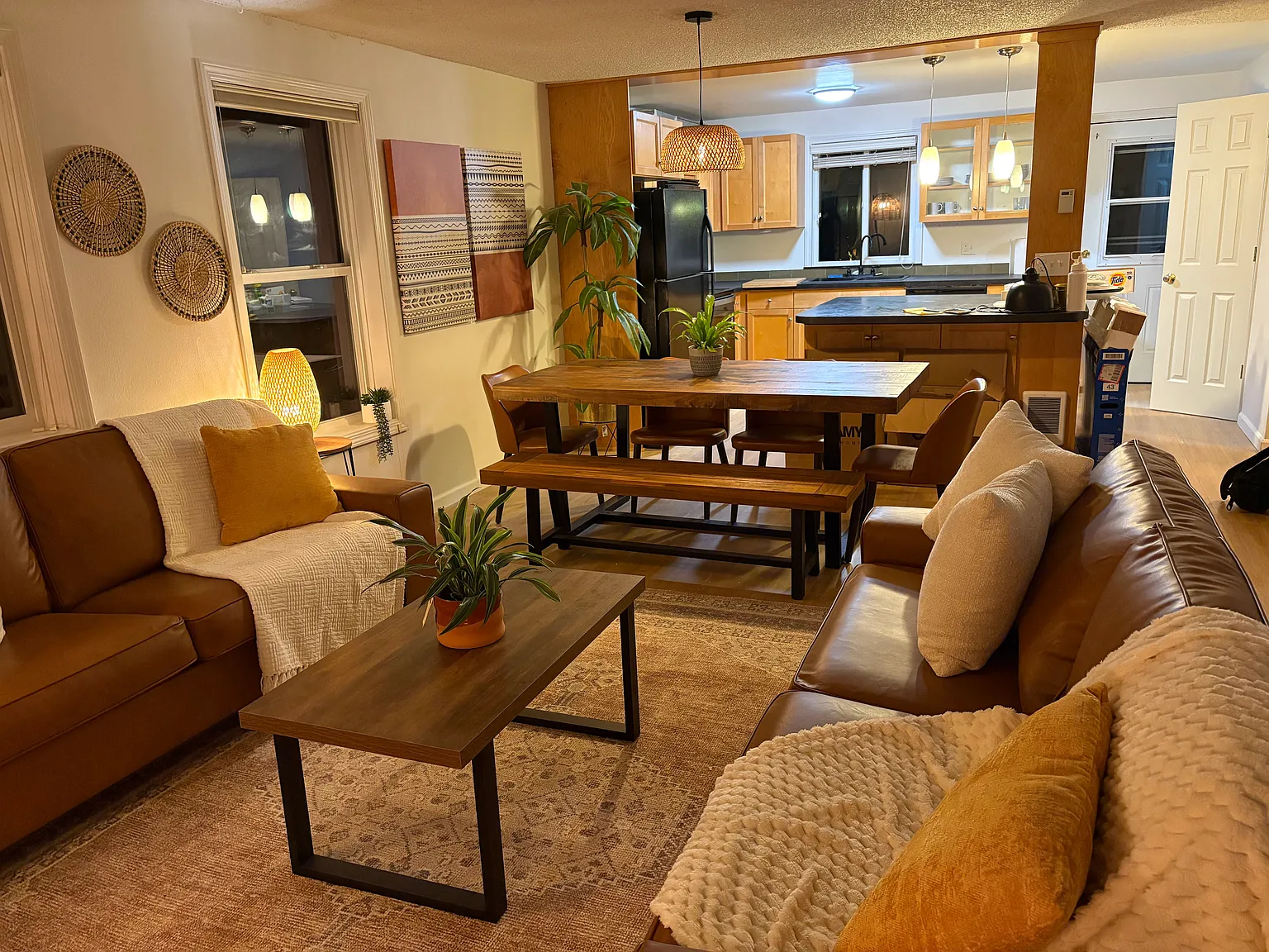 2 bed, 2.5 bath, 1450 sqft, $2,350 — Photo 3