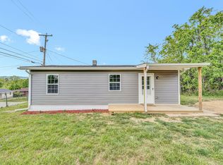 8307 Reservoir Rd, Roanoke, VA 24019