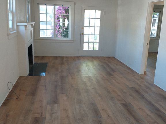 4th image of 725 W Valerio St