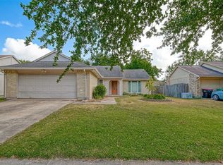 6923 Blue Ridge Dr, Richmond, TX 77469