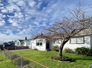 1214 Hub St, Brookings, OR 97415