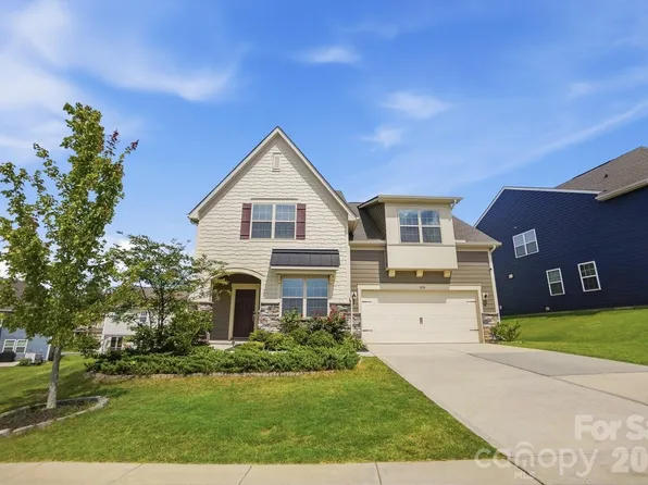 1838 Grove Park Ln, Tega Cay, SC 29708