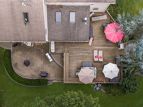 4th image of 11 Birchwood Ln