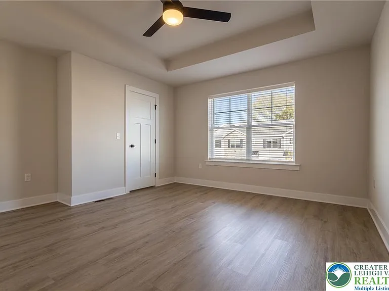 1411 Greenview Dr #12 — Photo 15