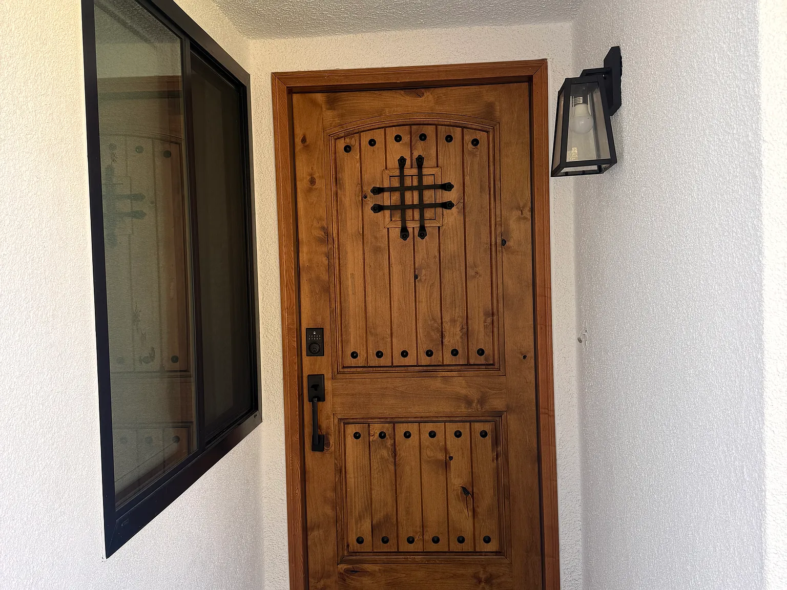 3 bed, 1377 sqft, $4,000 — Photo 4