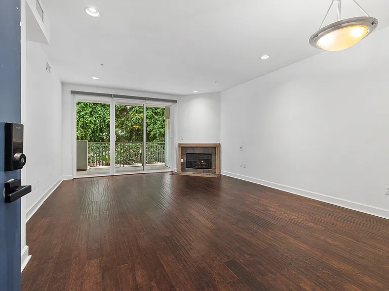 6038 Carlton Way #106 — Photo 3