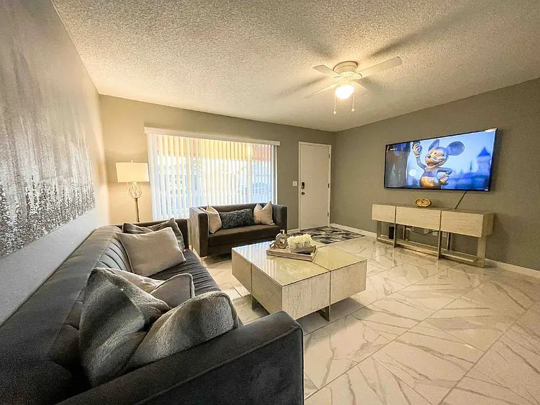 5252 W Lupine Ave — Photo 17