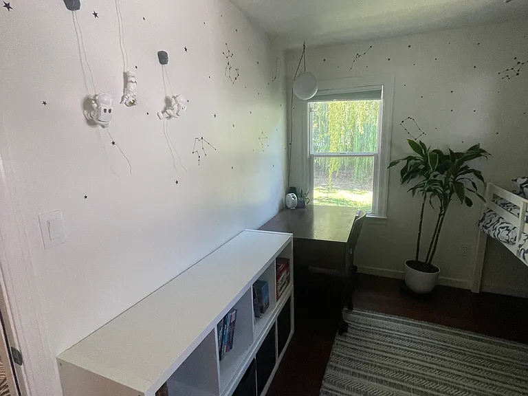 1821 Proctor Ave — Photo 16