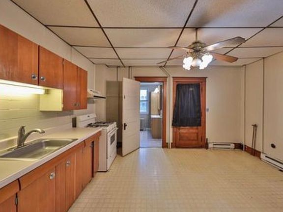5th image of 726 W Milton St Unit 1