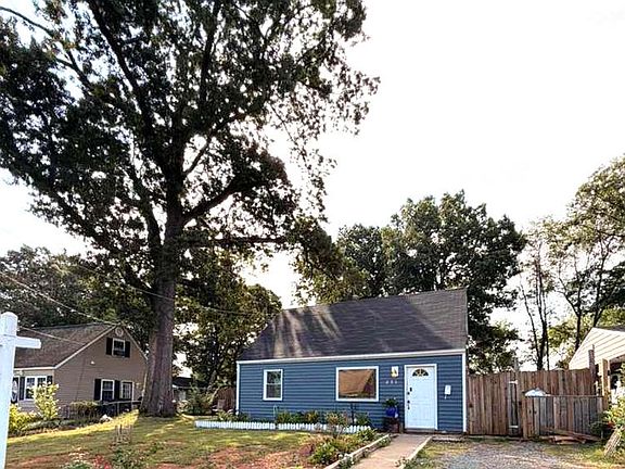 3rd image of 251 Kent Dr