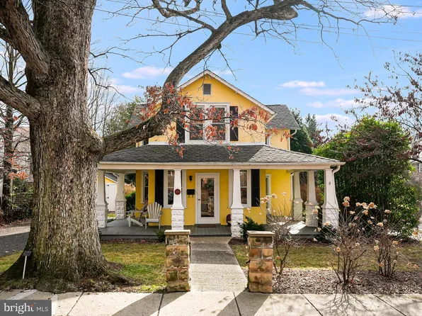 4508 8th St S, Arlington, VA 22204