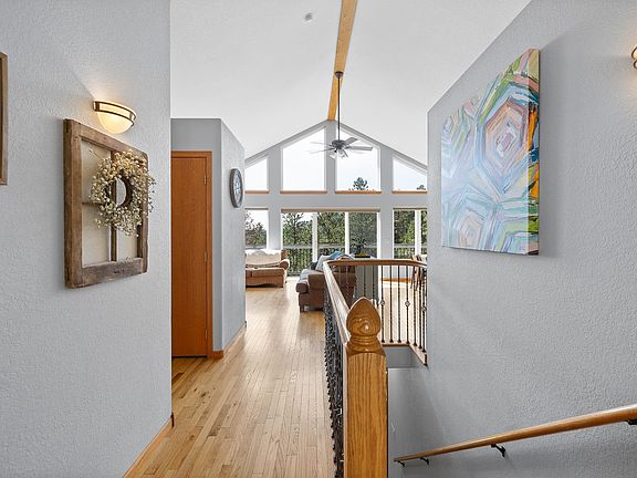 3rd image of 13082 Pine Cliff Cir