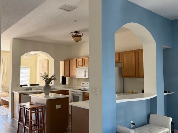 300 State St E APT 216, Oldsmar, FL 34677