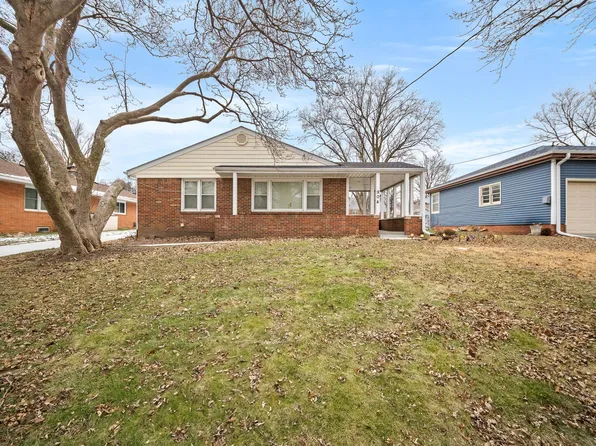 904 15th St, West Des Moines, IA 50265