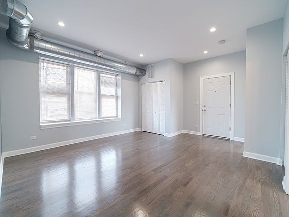 2nd image of 4658 N Albany Ave #3
